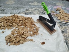 گردوشکن خانگی فولادی؛ بادام شکن حرفه ای